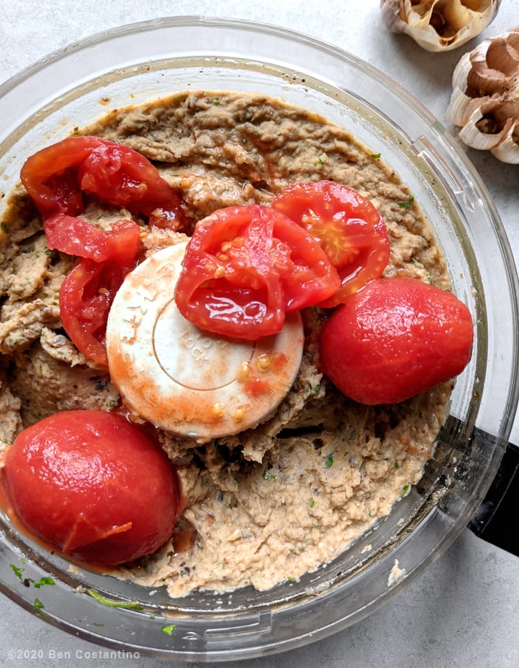 Tomatoes added to blackeyed pea dip